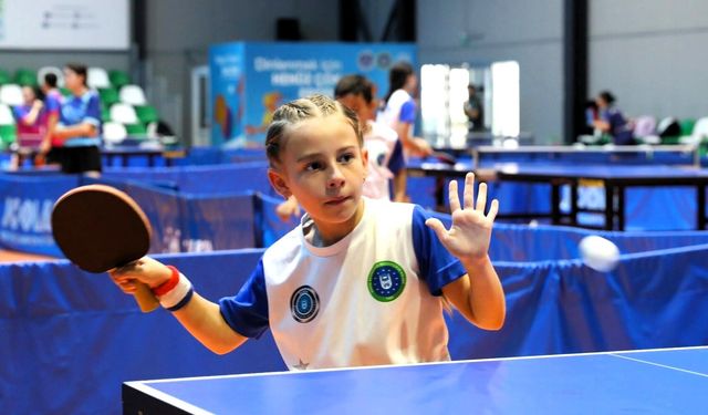 Yaz tatili sporla güzelleşti: Büyükşehir'de ilk dönem tamamlandı