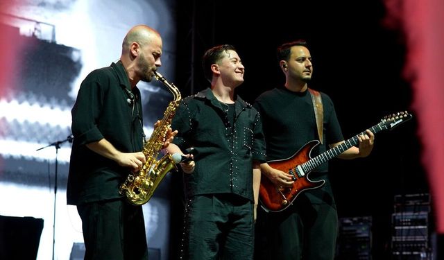 64. Uluslararası Bursa Festivali’nde Poizi rüzgârı esti