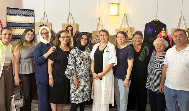 Taya Kadın Muhtarlığı ve OSMEK iş birliğiyle kadın emeği sergilendi