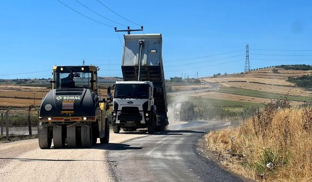 Karacabey ve Mustafakemalpaşa'da yollar yenileniyor