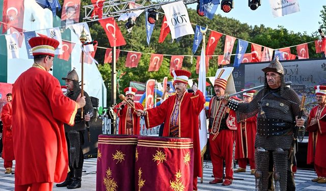Fetih coşkusu Keles’e taşındı