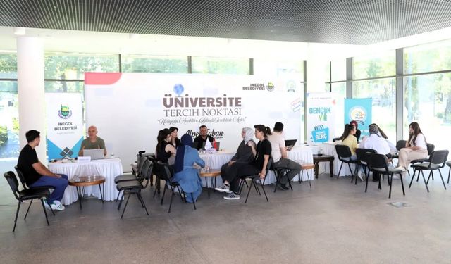 İnegöl Belediyesi tercih sürecinde de öğrencilerin yanında