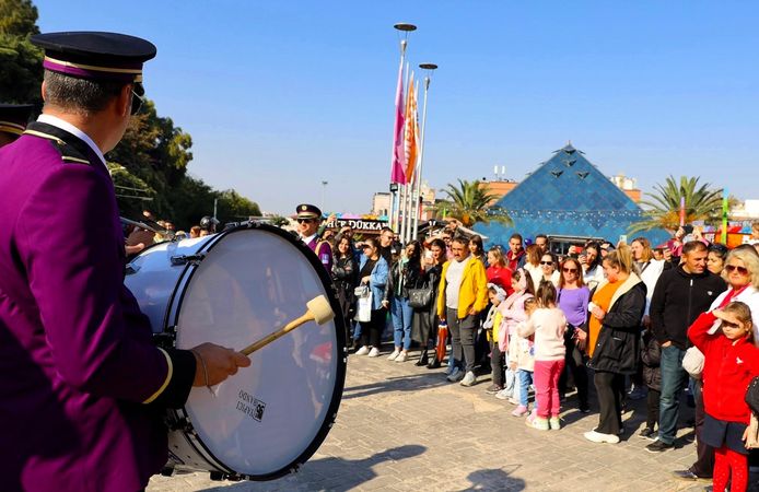 Bursa'nın dört bir yanında Cumhuriyet Bayramı coşkusu