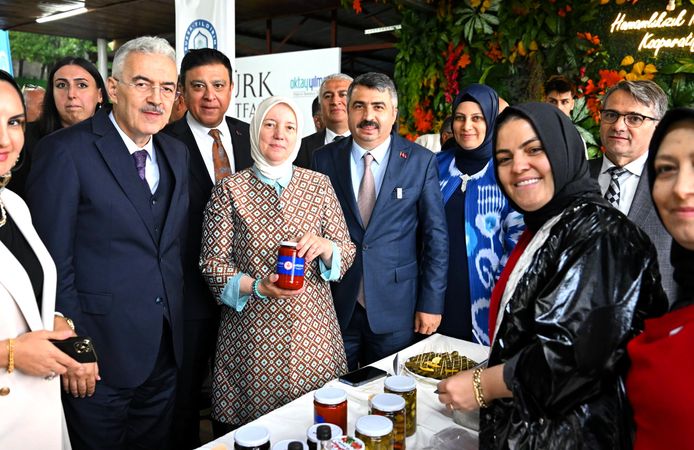 Bursa Yıldırım'da asırlık tarifler tarihî mekânda buluştu