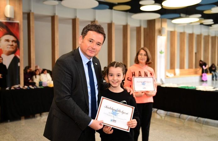 Osmangazi Belediyesi Yetenek Evleri’nde hayaller eserlere dönüştü