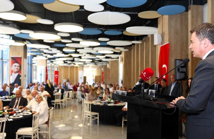 Osmangazi'de ortak akıl buluşması: Başkan Aydın muhtarlarla buluştu
