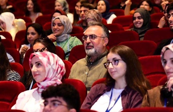 Kestel Belediyesi’nden gençlere liderlik ve motivasyon programı