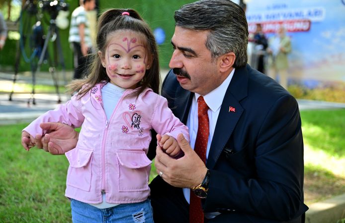Yıldırım’da hayvan sevgisi “Sevimli Patiler” ile büyüyor