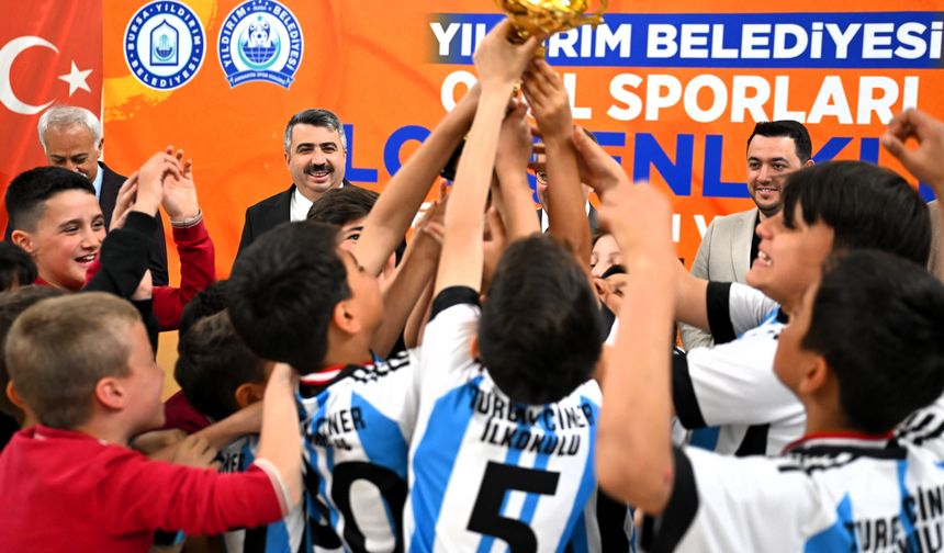Okul sporları ilçe şenliklerinde görkemli final