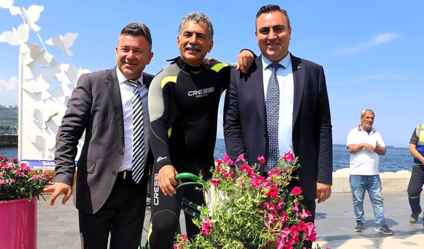 Gemlik Körfezi’nde dalgıçlardan dip temizliği