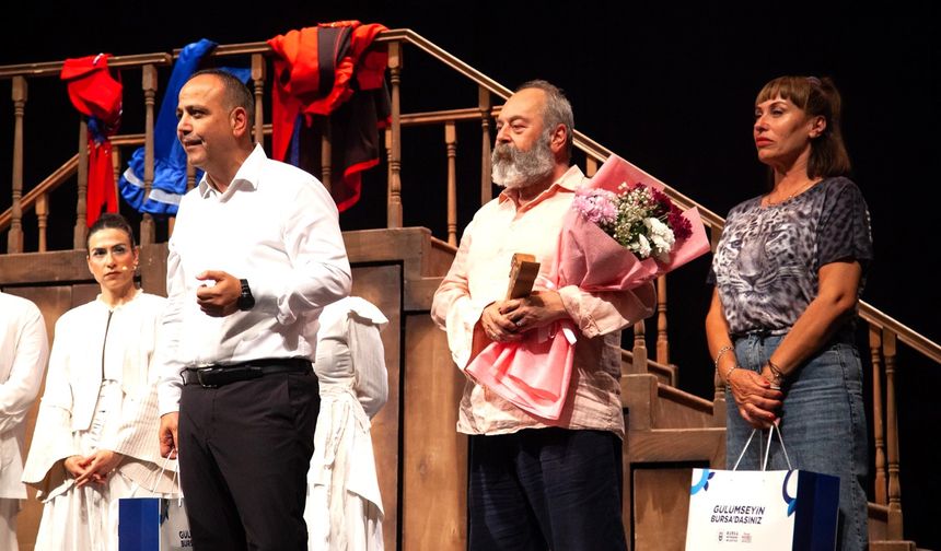 Bursa Şehir Tiyatrosu, Kıbrıs Tiyatro Festivali’ne konuk oldu