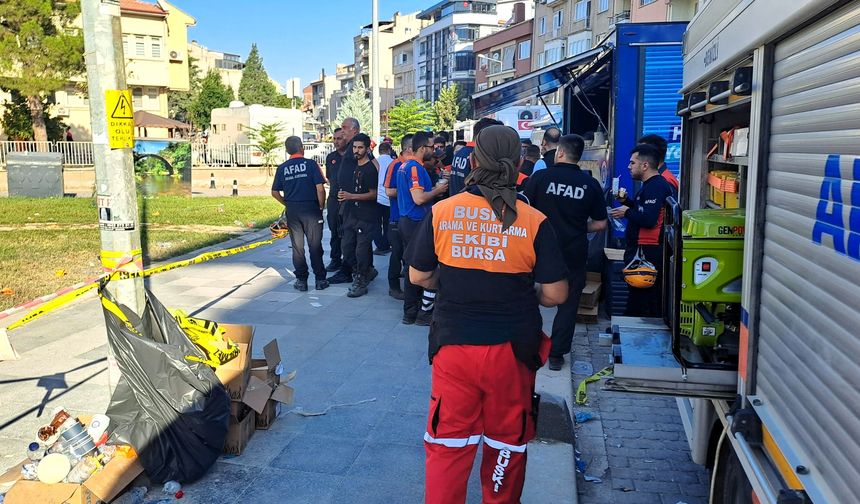 Bursa Büyükşehir ekipleri, Balıkesir depreminin yaralarını sardı