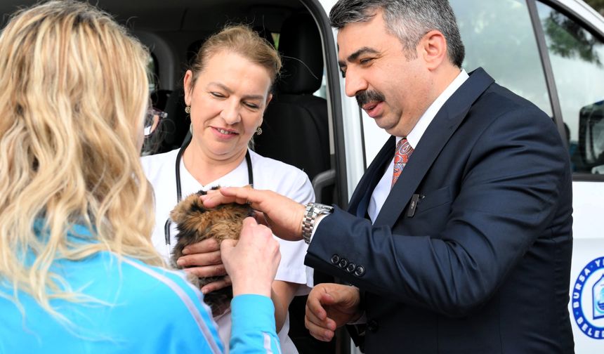 Bursa Yıldırım’da patili canlara mobil hizmet