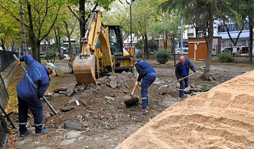 Osmangazi’de mahalleler yeni park alanlarıyla güzelleşiyor