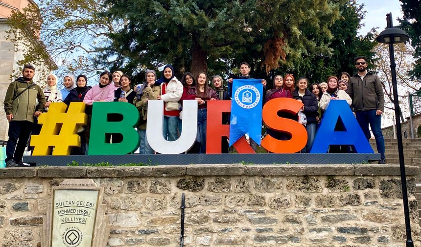 Yıldırımlı gençler Bursa’yı keşfediyor