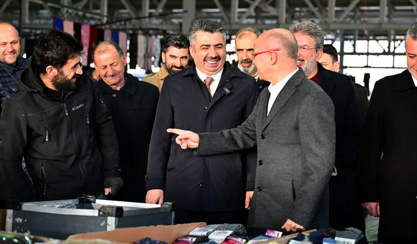 Başkan Yılmaz, Millet Mahallesi’nde pazar esnafı ile buluştu