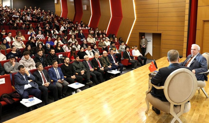 Başkan Şadi Özdemir gençlerle buluştu