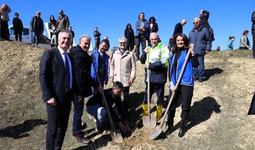 Nilüfer’de doğaya nefes: 32 dekarlık alana 450 fidan dikildi