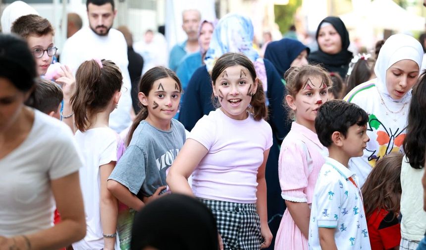 Osmangazi'de yaz mahalle şenlikleri coşkuyla başladı