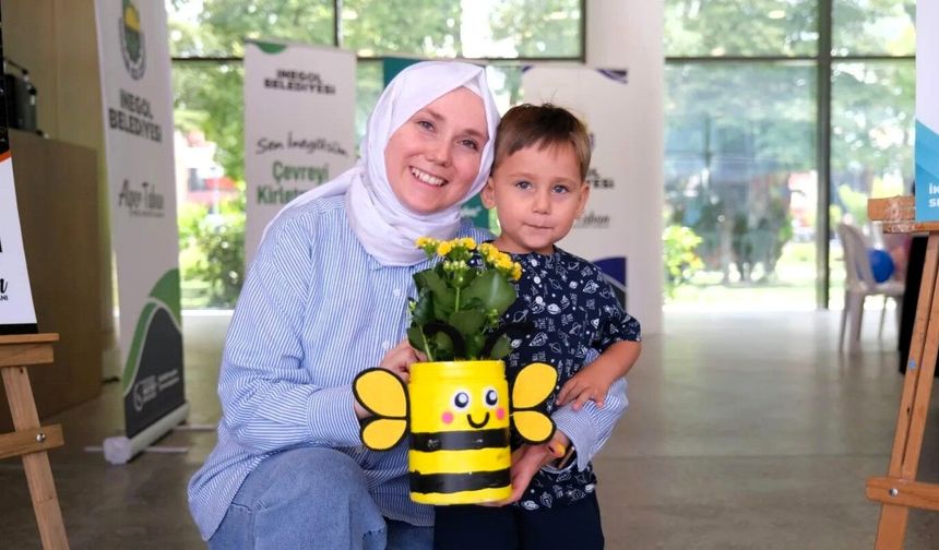 İnegöl Belediyesi’nden “Atıktan Saksıya, Saksıdan Yaşama” etkinliği