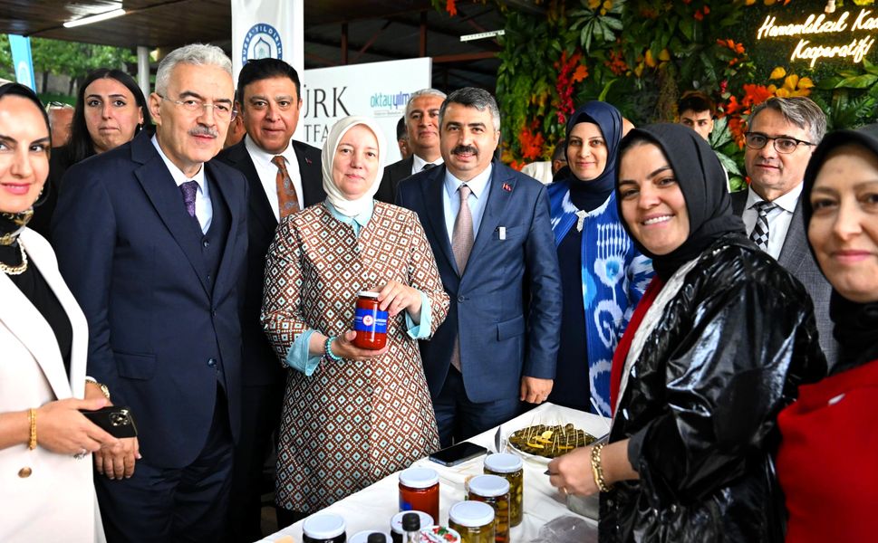 Bursa Yıldırım'da asırlık tarifler tarihi mekanda buluştu