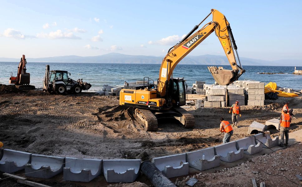Mudanya’nın vitrini Büyükşehir’le yenileniyor