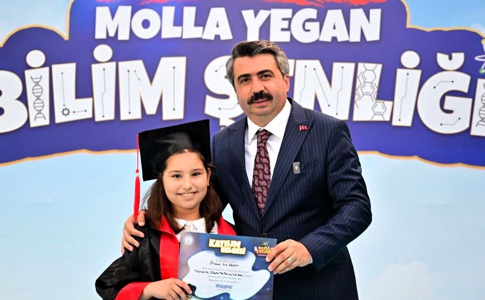 Oktay Yılmaz’ın vizyonuyla Yıldırım’da çocuklara bilim dokunuşu