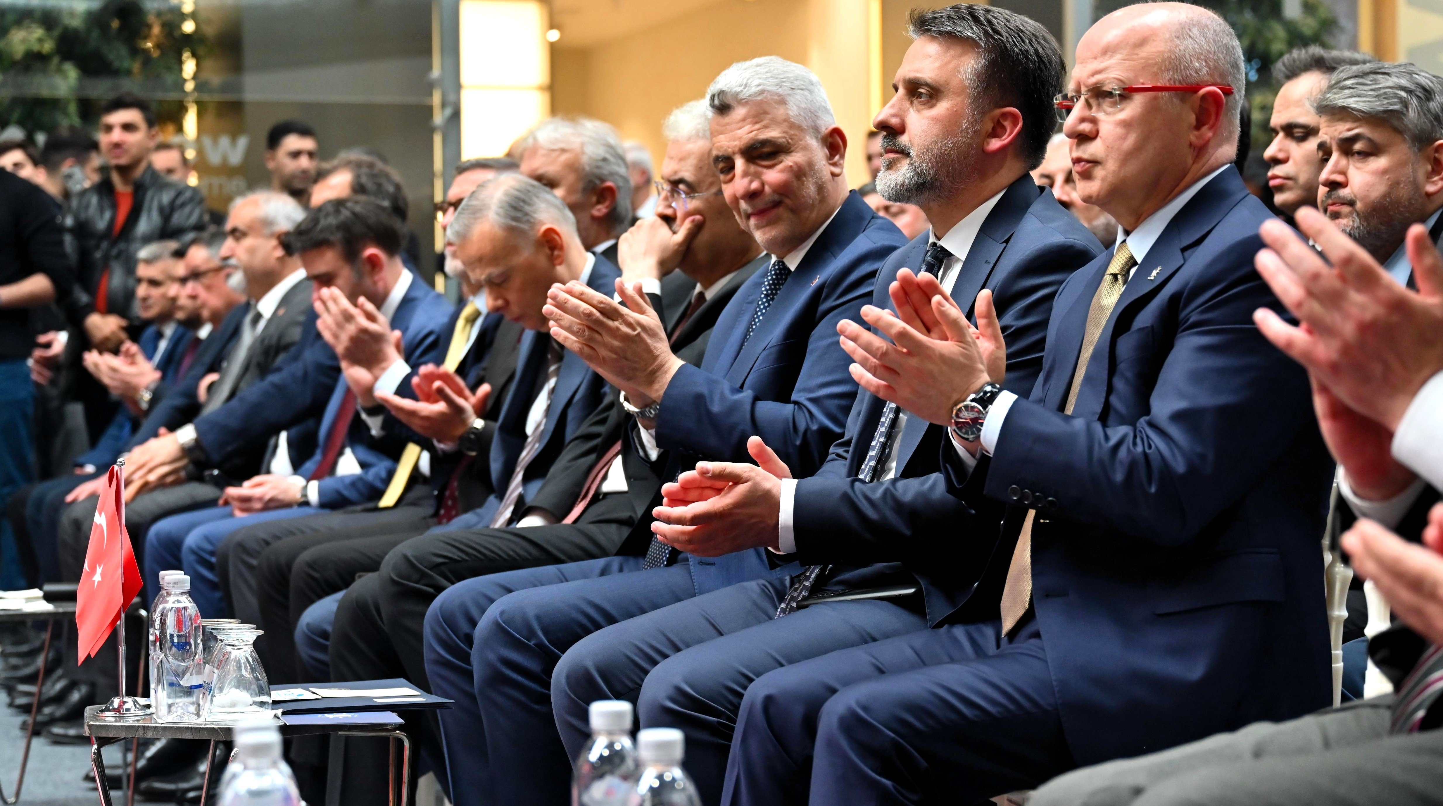 Başkanvekili Biba: “İnegöl mobilyası dünya çapında bir başarı hikayesi”